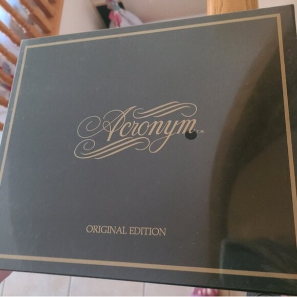 Vintage RARE Sealed 1985 Acronym Board Game By Tomy Canadian Collectible - Picture 8 of 8